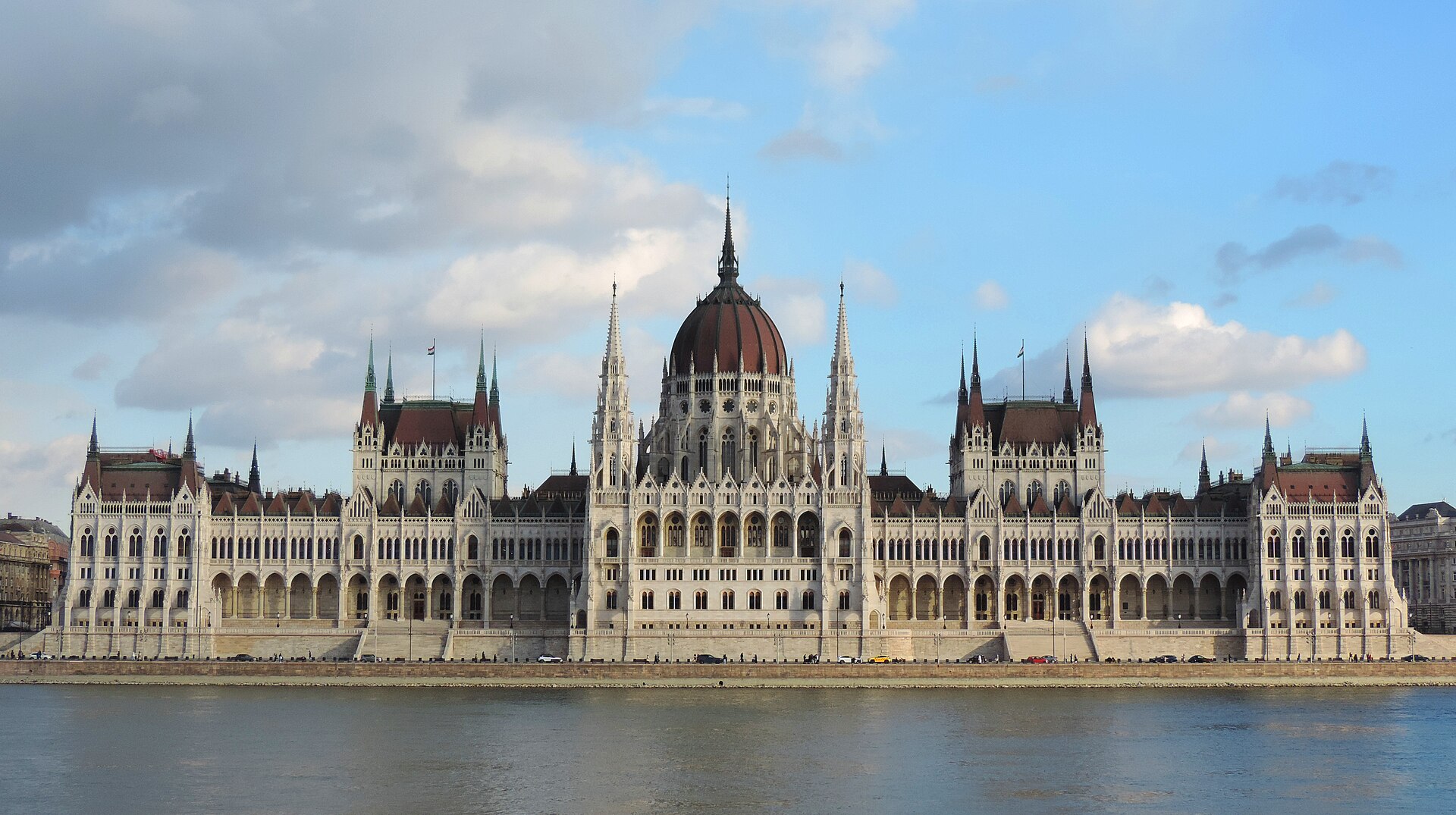 Le Parlement de Budapest sur le Danube
